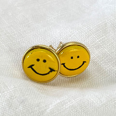 Vintage Yellow Smiley Face Stud Earrings Enamel Gold Tone 1970s-80s Classic