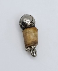 Vintage Artisan Art Glass Perfume Bottle Pendant Necklace Silver Tone Scent Vial
