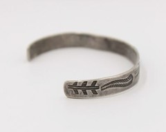 Vintage Old Pawn Navajo Sterling Silver Turquoise Cuff Bracelet Arrow Motif, 6¼”