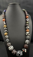 Beautiful Vintage Multicolour Beautiful African Glass Beads Necklace