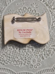Vintage Lucinda Signed House Pin/Brooch July 4th Patriotic Flag Red/White/Blue