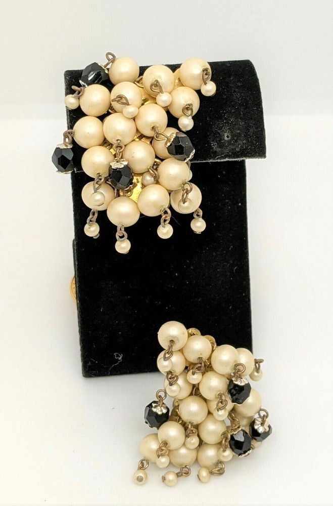 Vintage Earrings FABULOUS Metal Faux Pearl Glass Beads Trembler Japan b27-5