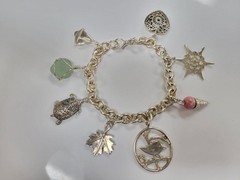 Sterling Silver Charm Bracelet w/ 8 Beautiful Charms ~ 7-1/2″ ~ 41.4g ~ 5-C434