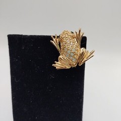 Rhinestone Green Eyed Frog Gold Tone Brooch