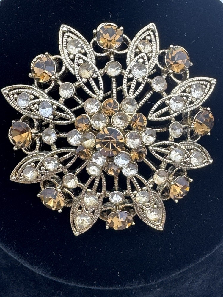 Vintage Liz Claiborne Brooch Pin Brown Rhinestone Gold Tone Bling 2.25″