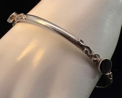 Taxco Mexico Sterling Silver Onyx Bangle Bracelet B91