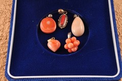 Japan vintage Coral Carved 5 items Pendant (66.0ct) Certificate Japanese motif.