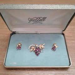 Vintage Amethyst Van Dell 12kt Goldfilled Pin and Earrings Set in Original Box