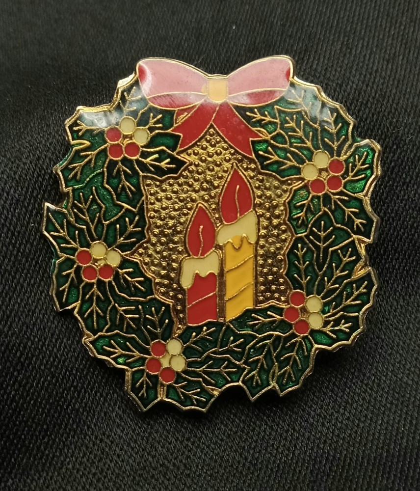 Vintage Christmas Wreath With Red Bow Two Candles Pin Brooch