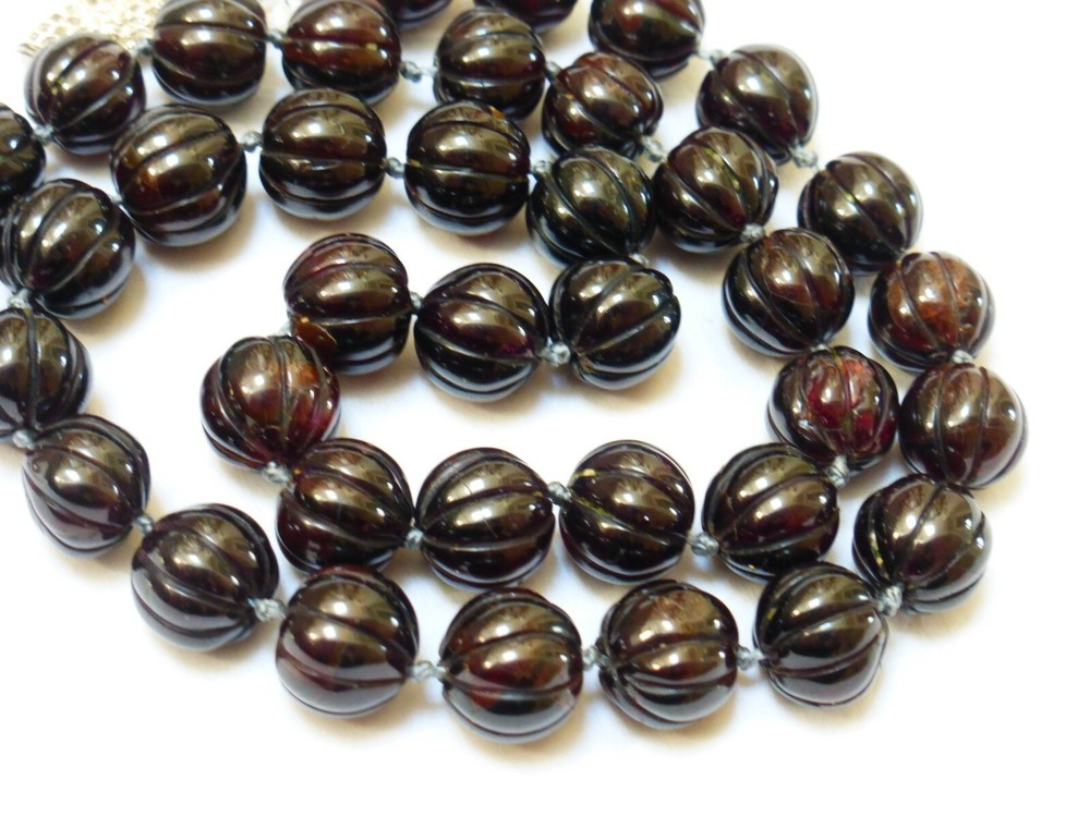 VINTAGE NATURAL CARVED GARNET BEAD NECKLACE, STERLING SILVER CLASP