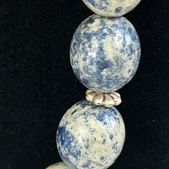 Vintage Lady Remington Blue White Beaded Collar Necklace Signed LR 19”