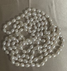 Vintage 27″ Hand-Knotted Genuine Freshwater Baroque Pearl Necklace Endless Rope