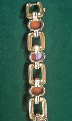Vintage SIGNED JOMAZ Faux Tortoise & Textured Gold Tone Bracelet Size 7 1/2″