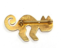 Vintage MMA 1985 Signed Metropolitan Museum Of Art Black Enamel Cat Brooch / Pin