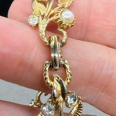 Vintage Bracelet Gold Tone Leaves Rhinestone Imitation Pearl Flowers 6.5