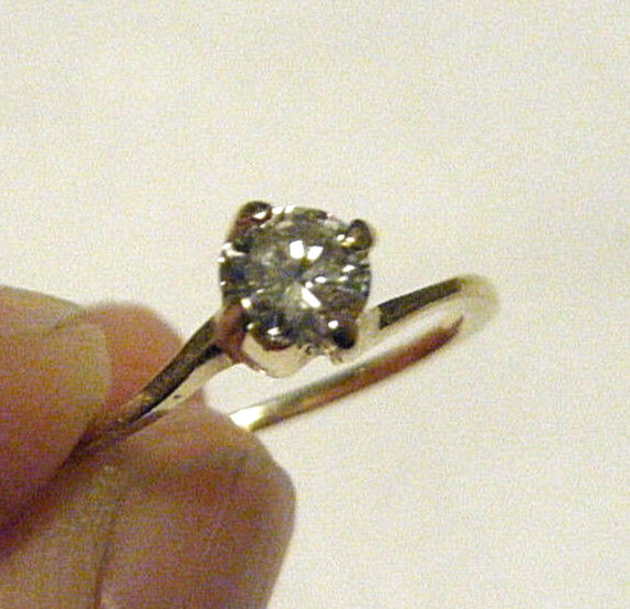 Pretty Setting Estate 0.36 CT 4.5mm Diamond 14K Yellow Gold Small sz 4.5 Ring