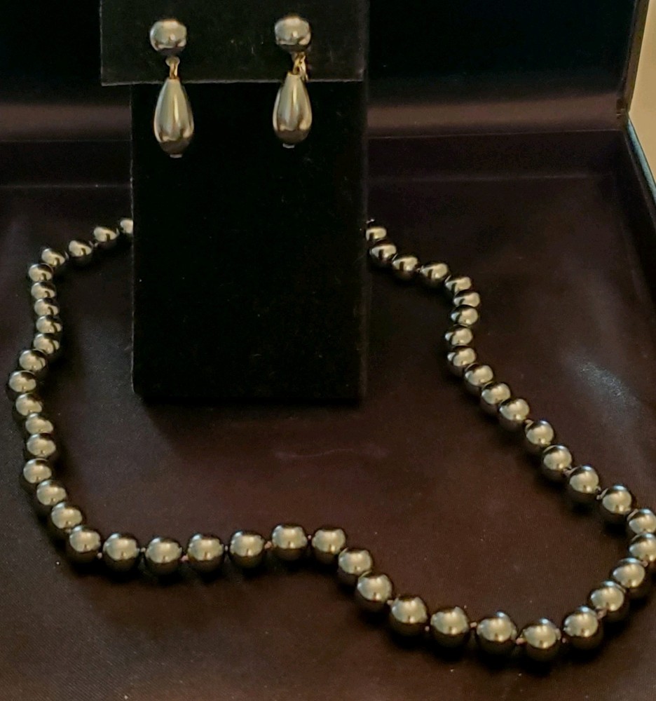 MARVELLA Vtg Earring & Necklace Set, Dk Gray Pearls, 20″ Necklace, Drop Earrings