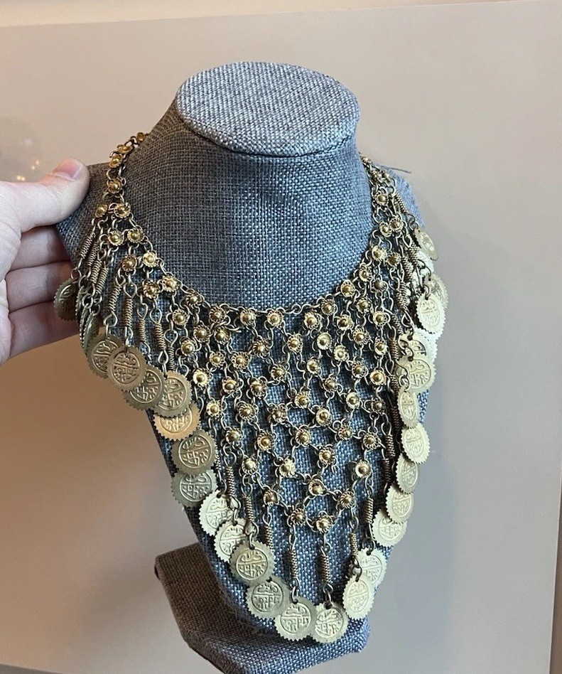 Vintage Boho Gold Tone Chainmail Coin Bib Choker Statement Necklace 18” H3