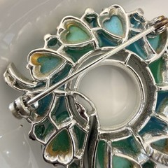 Vintage Signed LISNER Blue Green Thermoset Heart Brooch Mid Century Lucite Pin
