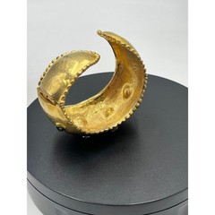 Les Bernard VO Vogue Vintage Signed Hammered Gold Cuff Bracelet Rhinestones