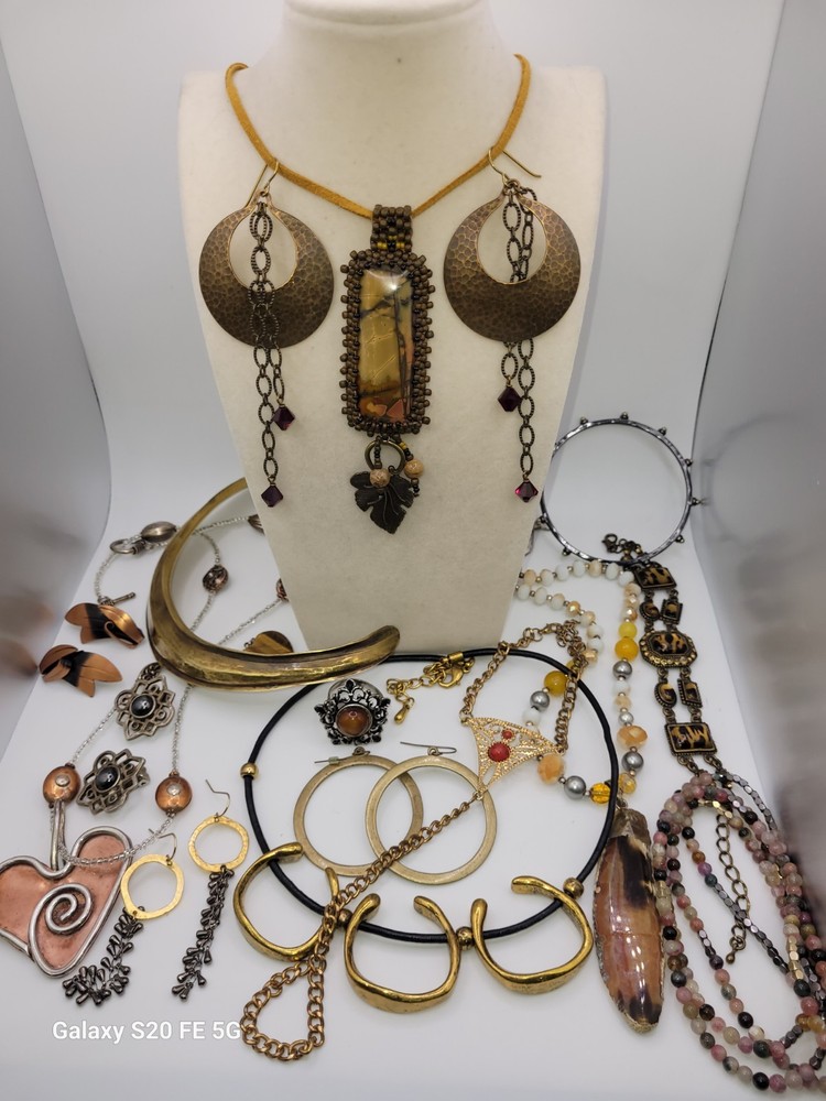 Vintage Mixed Stone Material Curated Jewelry Lot Picasso Jasper Bronze Copper A+