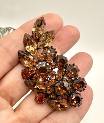 Vintage Signed Triad Brown Amber Rhinestone Floral Spray Brooch Pin Japanned