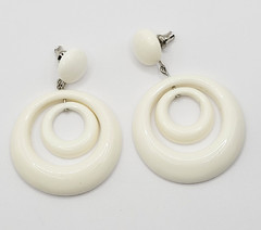 White Double Hoop Reticulating Center Flat Back Pierced Style Vintage Earrings
