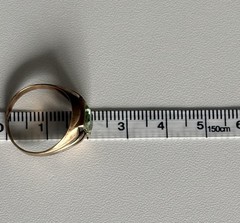 ANTIQUE 10K YELLOW GOLD URANIUM GREEN SPINEL GEMSTONE RING size 6.5 STUNNING