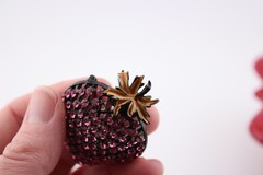 Vintage pink rhinestone enameled strawberry brooch 2 x 1.5 in unsigned