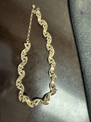 Woman’s Vintage Necklace Design By Trifari