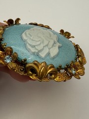 Vintage West Germany Blue Rose Cameo Brooch Earrings Set Clip On Gold Tone