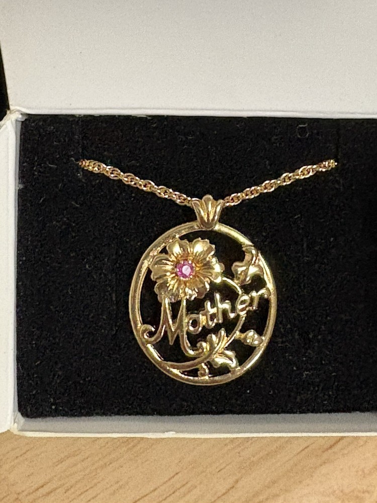 NIB Vintage Avon Mother’s Day Flower Genuine Ruby Necklace- 18” Chain- Goldtone