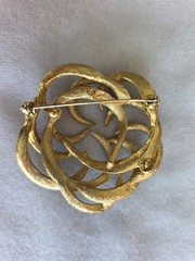 Vintage Capri Sunburst Flower Brooch Gold Tone White Rhinestone Floral Signed