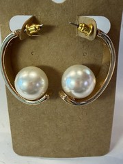 Vintage Gold Tone Pearl Hoop Earrings Faux Pearl Statement Fashion Stud Earrings