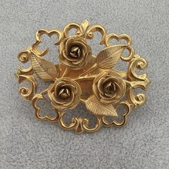 Vintage Floral Gold Tone Metal Scarf Ring Clip With 3 Roses Rose Hinged Clasp