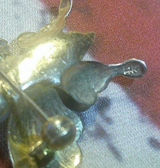14K Gold – Jade – Pearl – Butterfly Brooch Vintage Pin 1.5″ x 1.25″