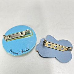 Brooches Pins 2 Wooden House Angel Hand Painted Wood Broach 1.5″ In Vtg