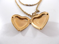 1928 Jewelry Company Gold Tone Heart Photo Locket Pendant Necklace Free Shipping