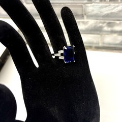 Vintage Art Deco Blue Sapphire CZ Emerald Cut Cocktail Ring. Size 8.5. NWT