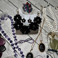 Vintage Jewelry Lot 3lb Exactly as Pictured Costume Jewelry & Regular Large bead