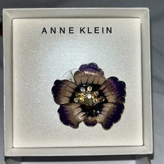 Vintage Signed Anna Klein Purple Enamel AB Rhinestone Flower Brooch Pin In Box