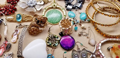 Estate Vintage Junk Drawer Jewelry Lot Unsearched Untested Repair Craft