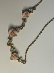 VTG Gold Tone Necklace Pink Rose Beads & Rhinestones Romantic Floral Jewelry 8″