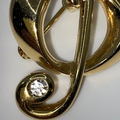 Vintage Estate LC Lauren Conrad Gold Tone Rhinestone Music Note Brooch 2”