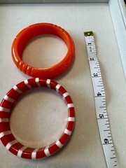 Lot 2 Vtg Lucite Plastic Bangle Bracelets Red White Stripe Carved Orange Stack