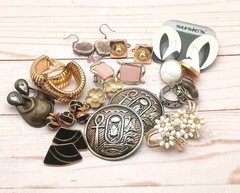 14 Pairs Of Vintage Earrings Coro, Monet, Trifari Japan. Screwback, Clip On,…