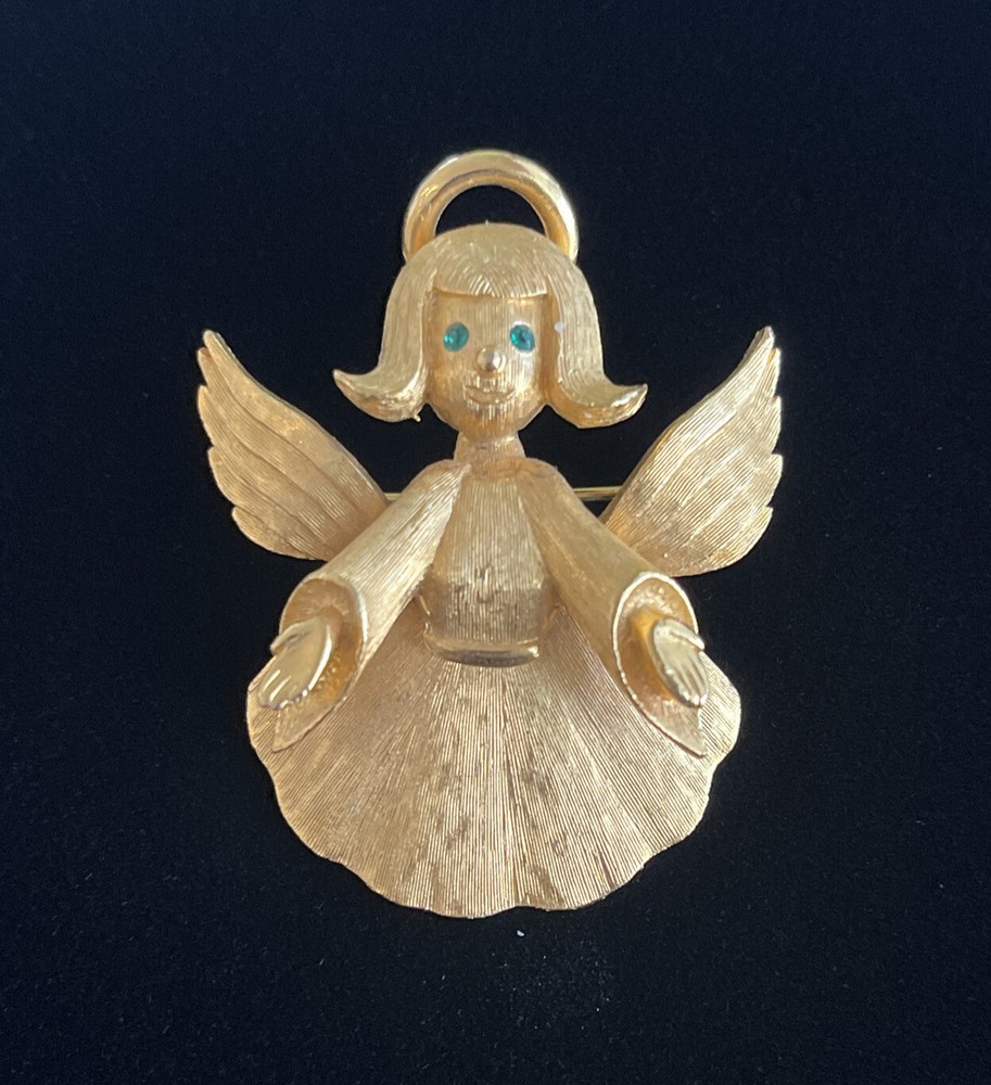 Christmas Angel Brooch JJ Jonette Vintage Gold Tone With Green Rhinestone Eye’s