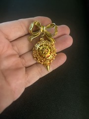 Art Brand Brooch Enamel Ribbon Bow With Christmas Ball Gold Tone