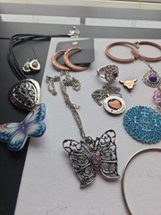 Vintage and Modern Lot Jewelry 17 Pieces Lot 14