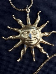 Vintage Anne Klein Sun Pendant Necklace Gold Tone Celestial Face 1980s Designer